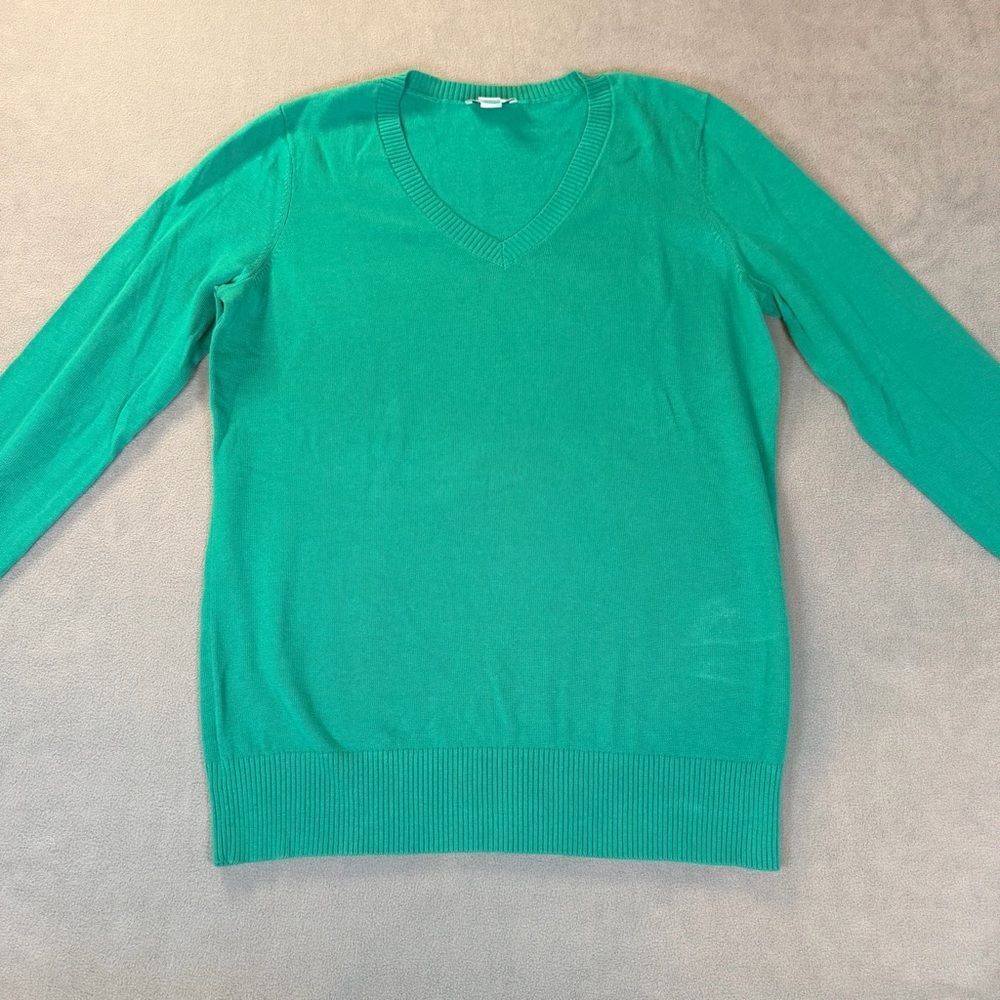 Ann Taylor Loft Women’s Lightweight Sweater- Green- V-Neck- Large